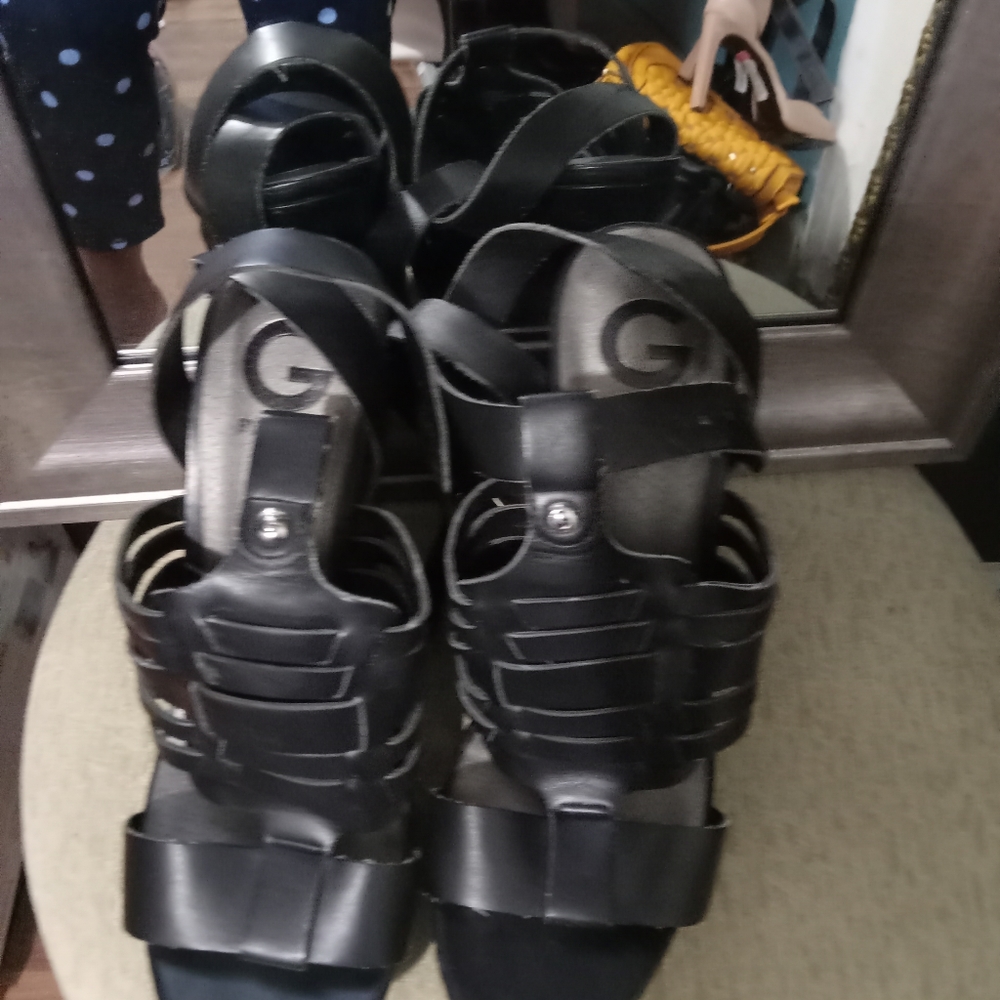 Shoes - Picture 8 of 16